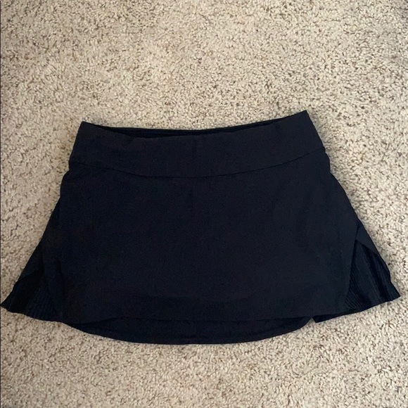 lululemon skirt - Picture 2 of 3